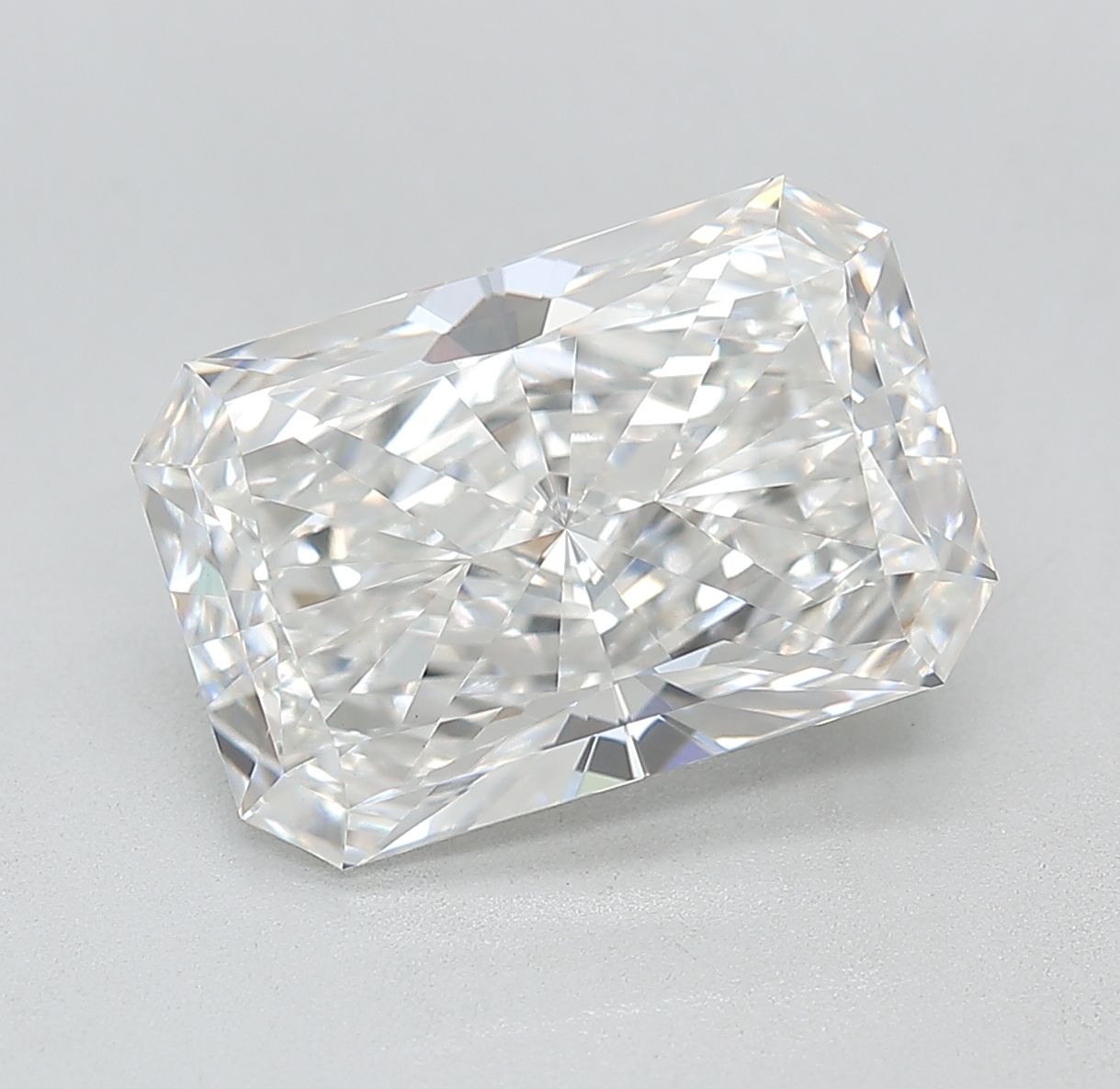 5.07 ct. radiant Lab Grown Diamond front image