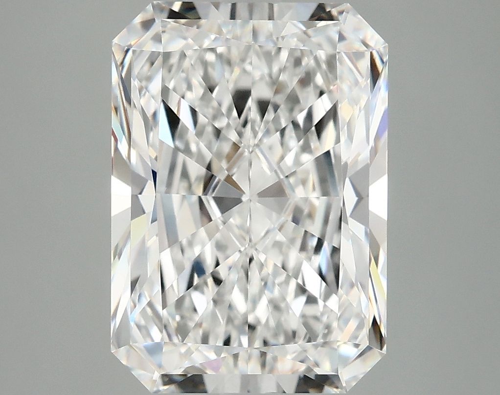 4.94 ct. radiant Lab Grown Diamond front image