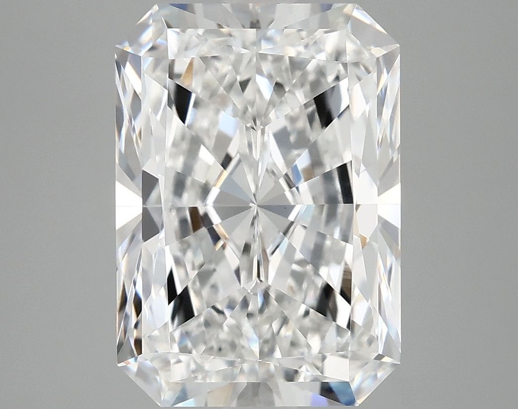 4.90 ct. radiant Lab Grown Diamond front image