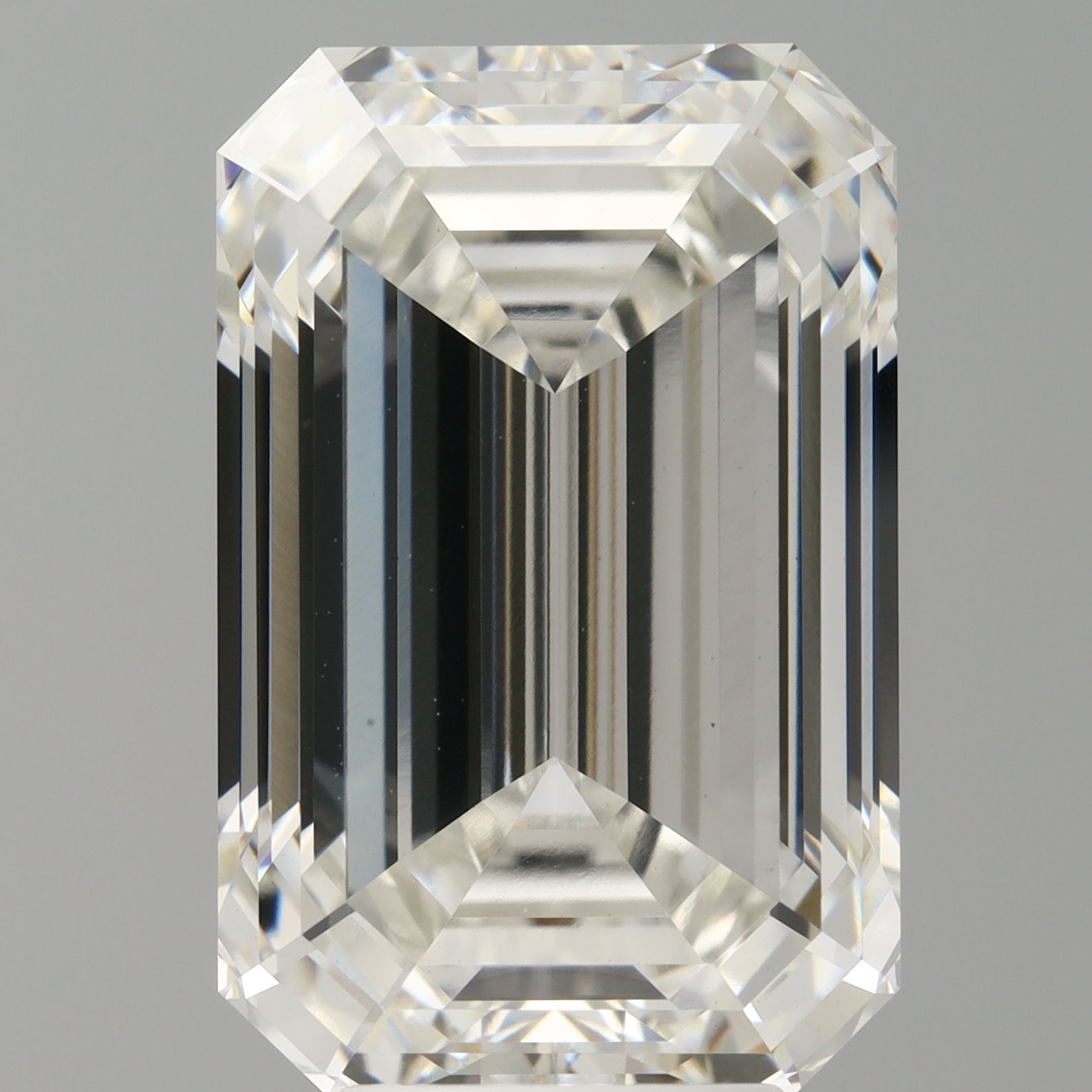7.56 ct. emerald Lab Grown Diamond front image