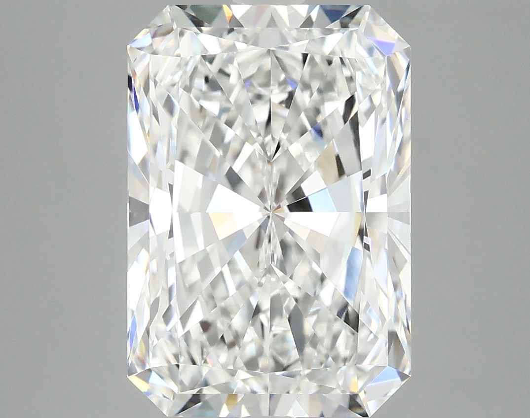 4.68 ct. radiant Lab Grown Diamond front image