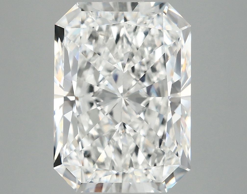 4.76 ct. radiant Lab Grown Diamond front image