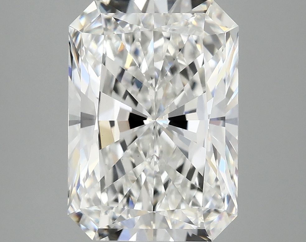 3.94 ct. radiant Lab Grown Diamond front image