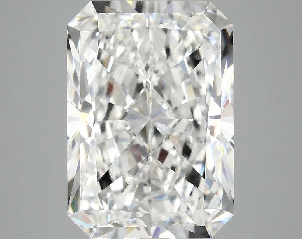 5.07 ct. radiant Lab Grown Diamond front image