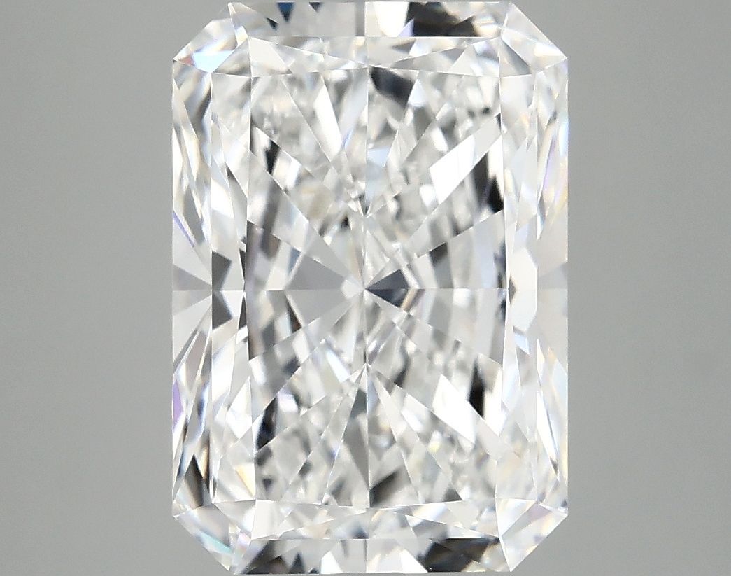 4.99 ct. radiant Lab Grown Diamond front image