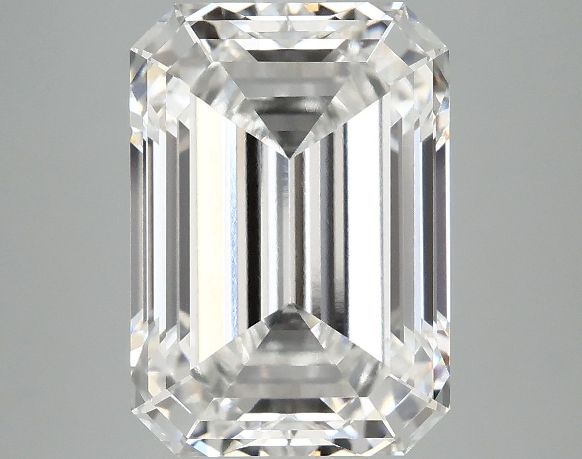 7.06 ct. emerald Lab Grown Diamond front image