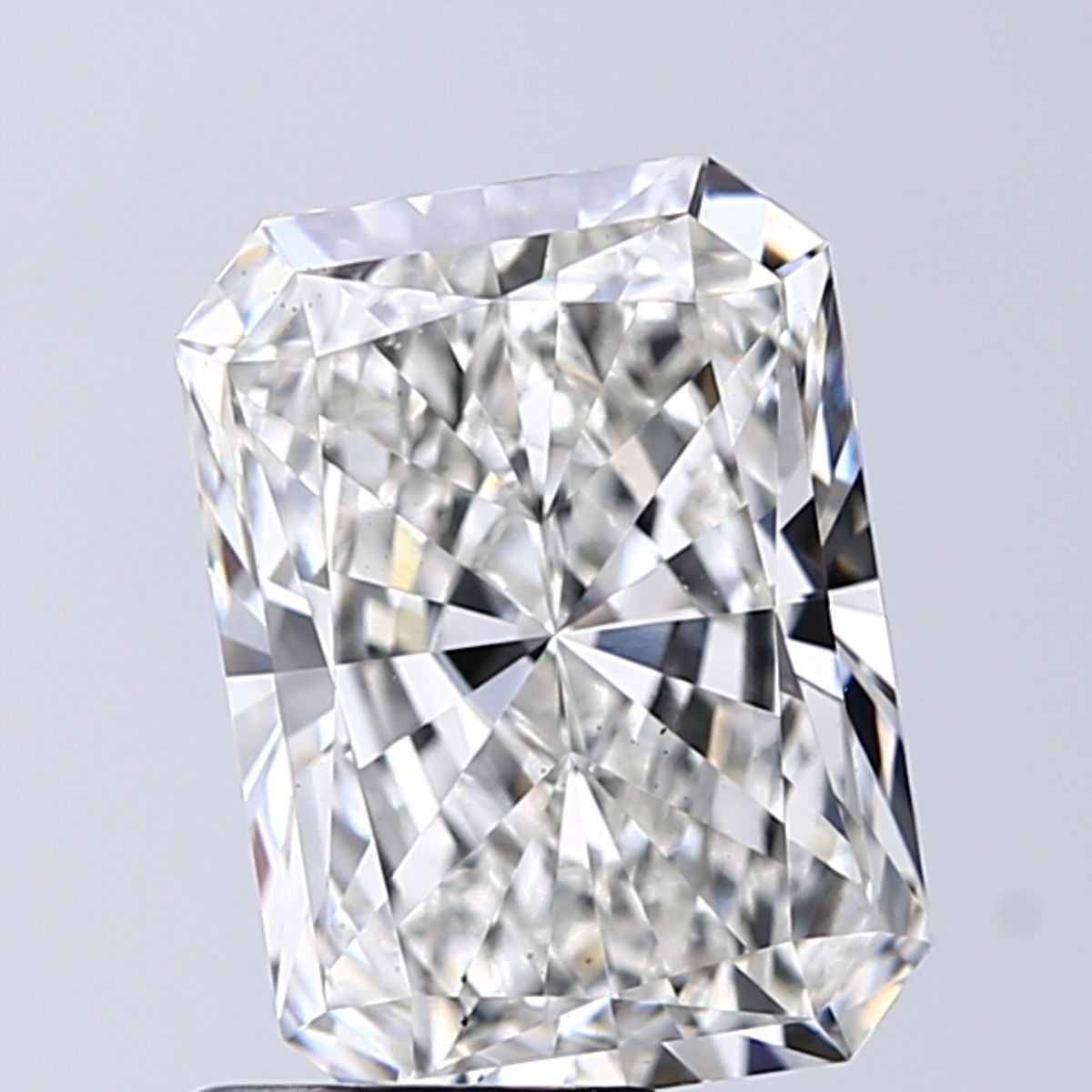 3.52 ct. radiant Lab Grown Diamond front image