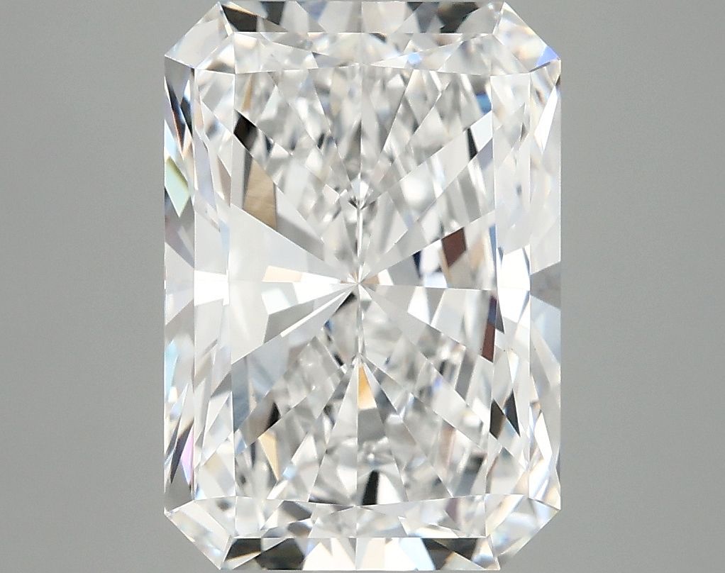 4.95 ct. radiant Lab Grown Diamond front image