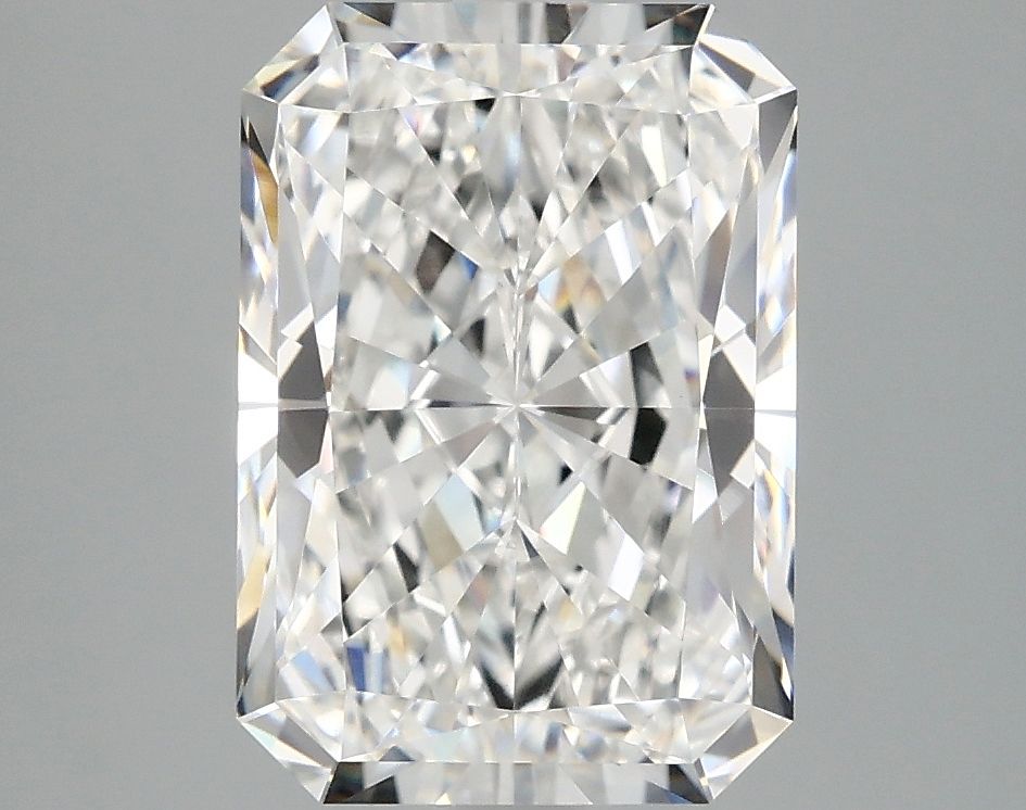 3.84 ct. radiant Lab Grown Diamond front image