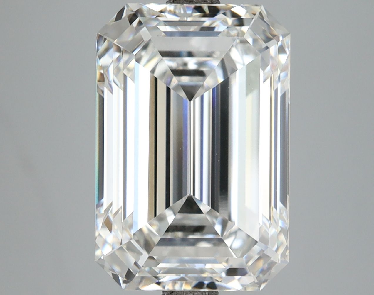 7.11 ct. emerald Lab Grown Diamond front image