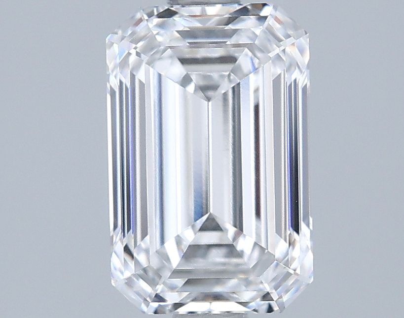 1.94 ct. emerald Lab Grown Diamond front image