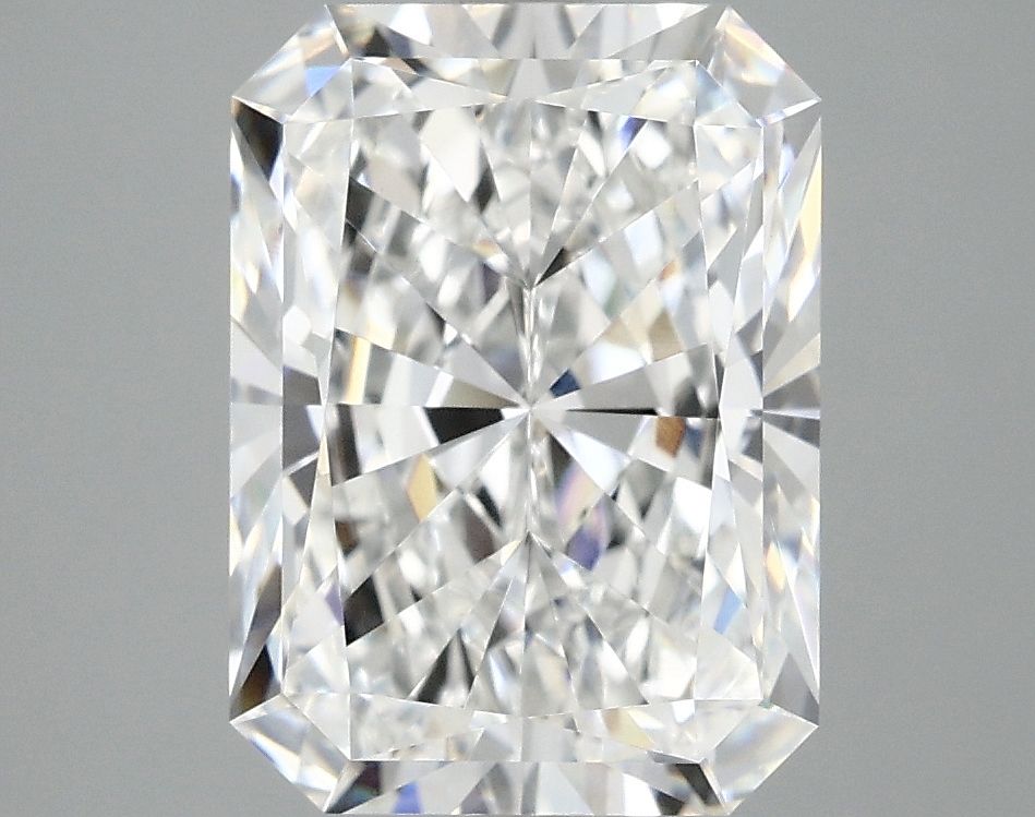 4.19 ct. radiant Lab Grown Diamond front image