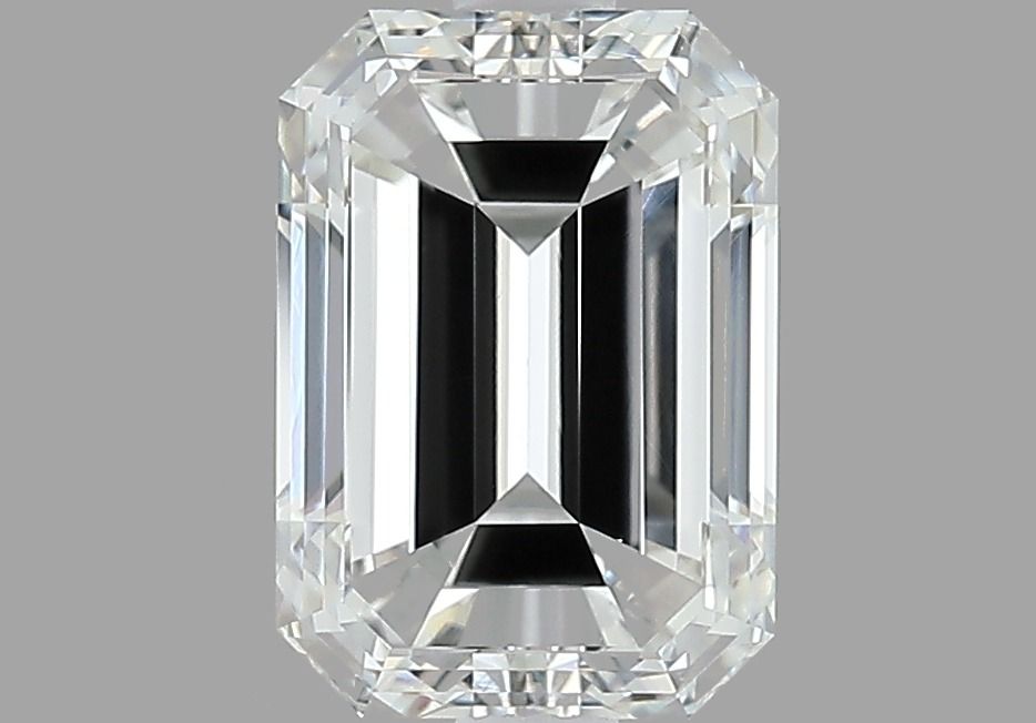 2.66 ct Emerald diamond