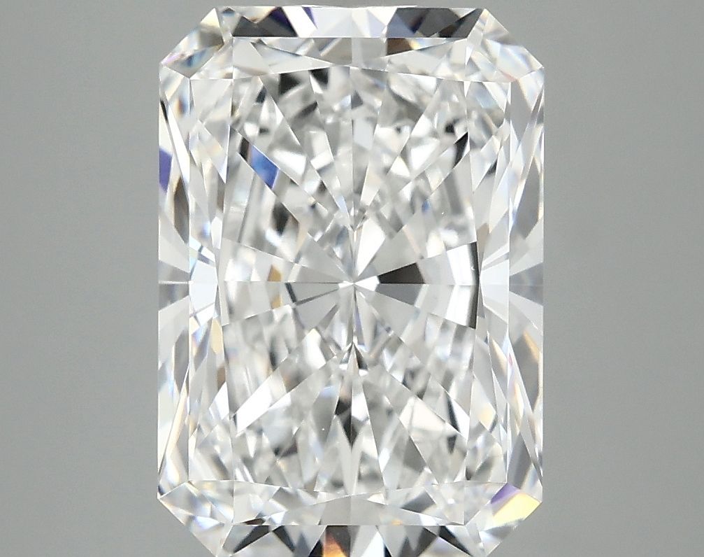 4.19 ct. radiant Lab Grown Diamond front image