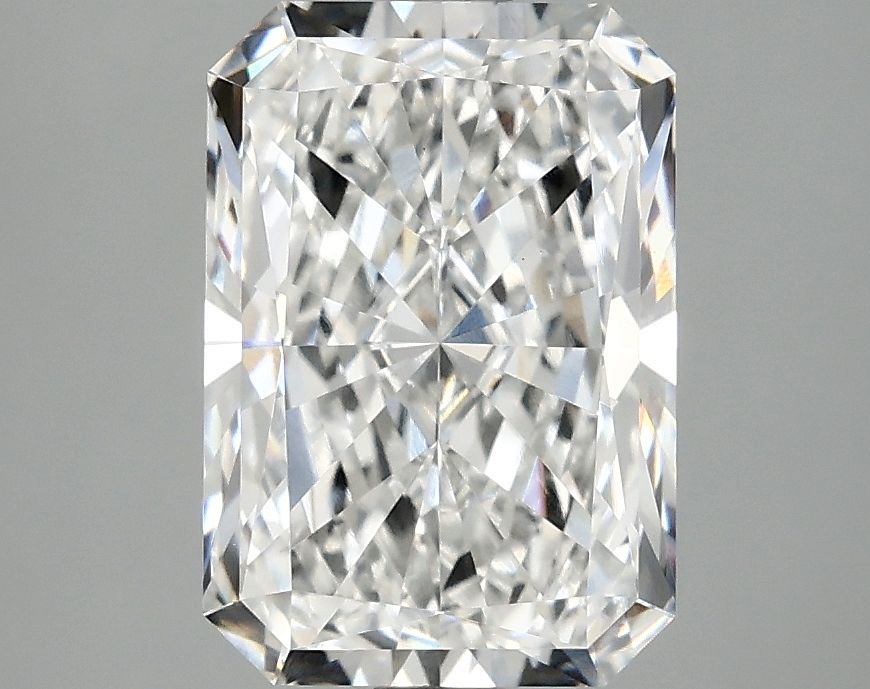 2.89 ct. radiant Lab Grown Diamond front image