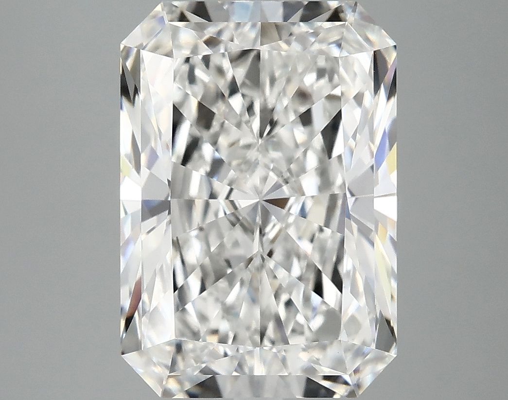 4.99 ct. radiant Lab Grown Diamond front image