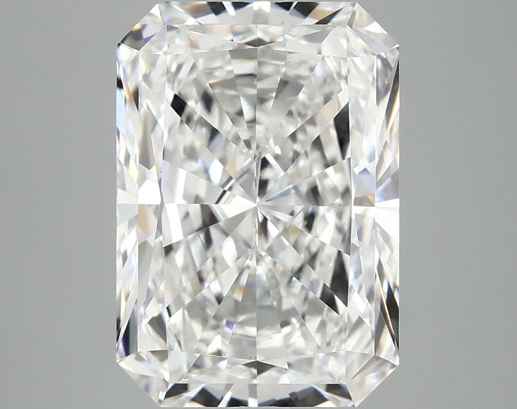 5.07 ct. radiant Lab Grown Diamond front image