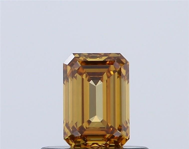 0.40ct Emerald diamond