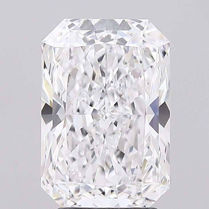2.77 ct. radiant Lab Grown Diamond front image