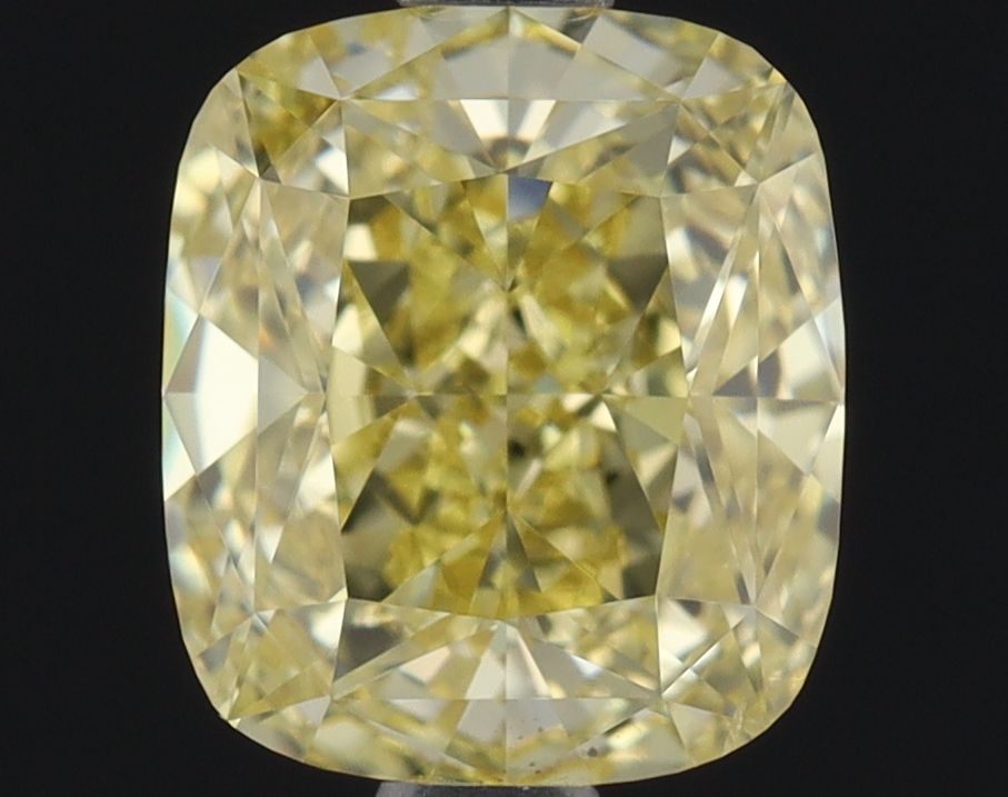 1.30 ct Cushion Brilliant diamond