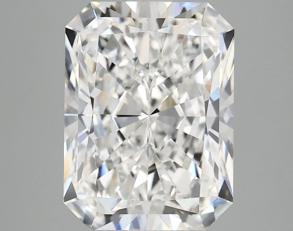 3.98 ct. radiant Lab Grown Diamond front image