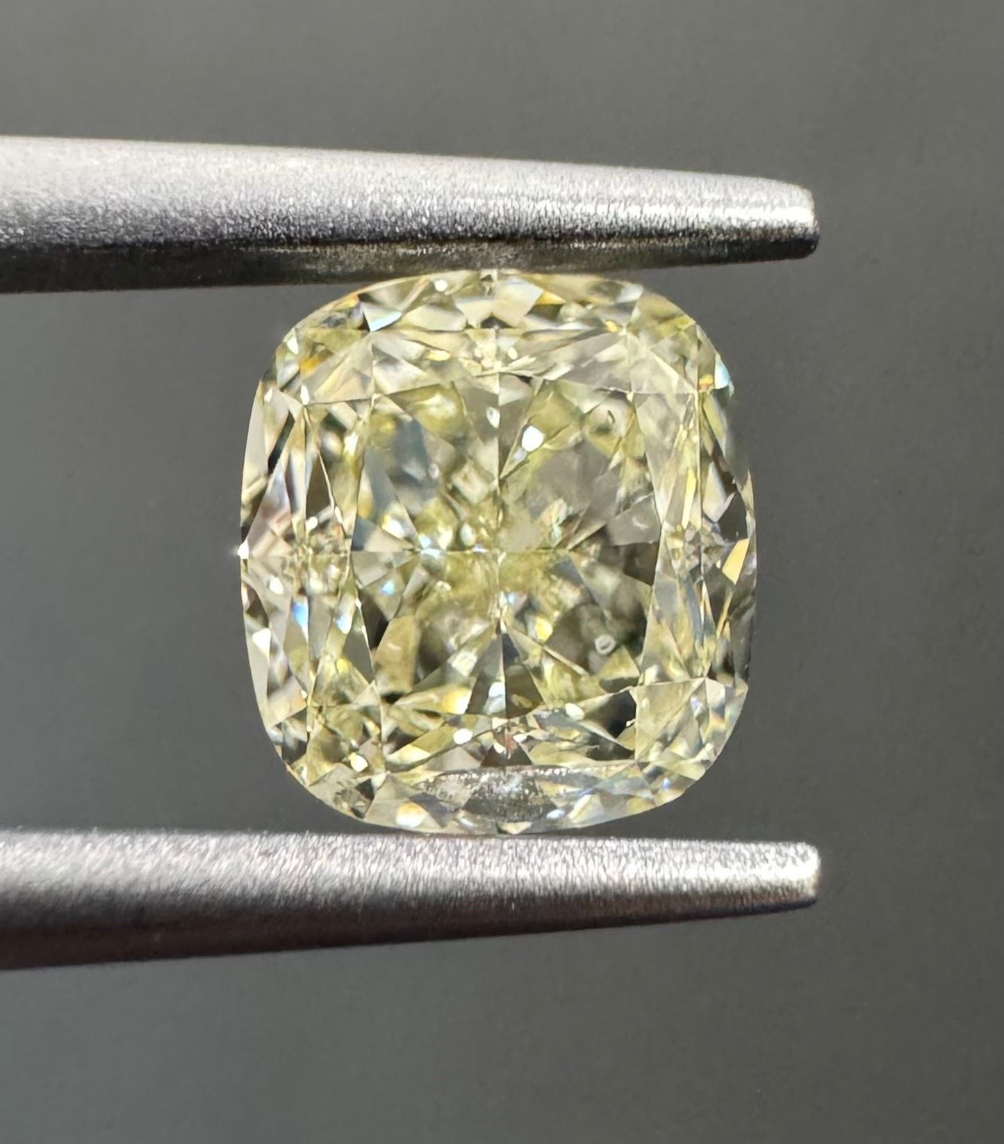 1.12 Carat Cushion brilliant Diamond M VS2