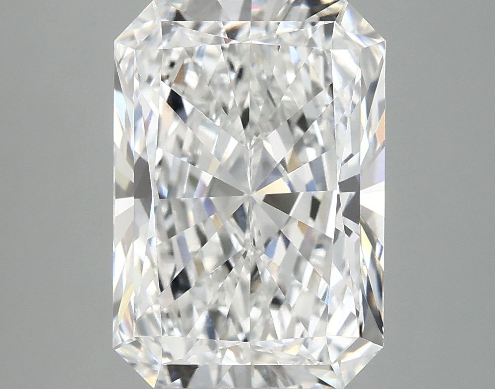 4.18 ct. radiant Lab Grown Diamond front image
