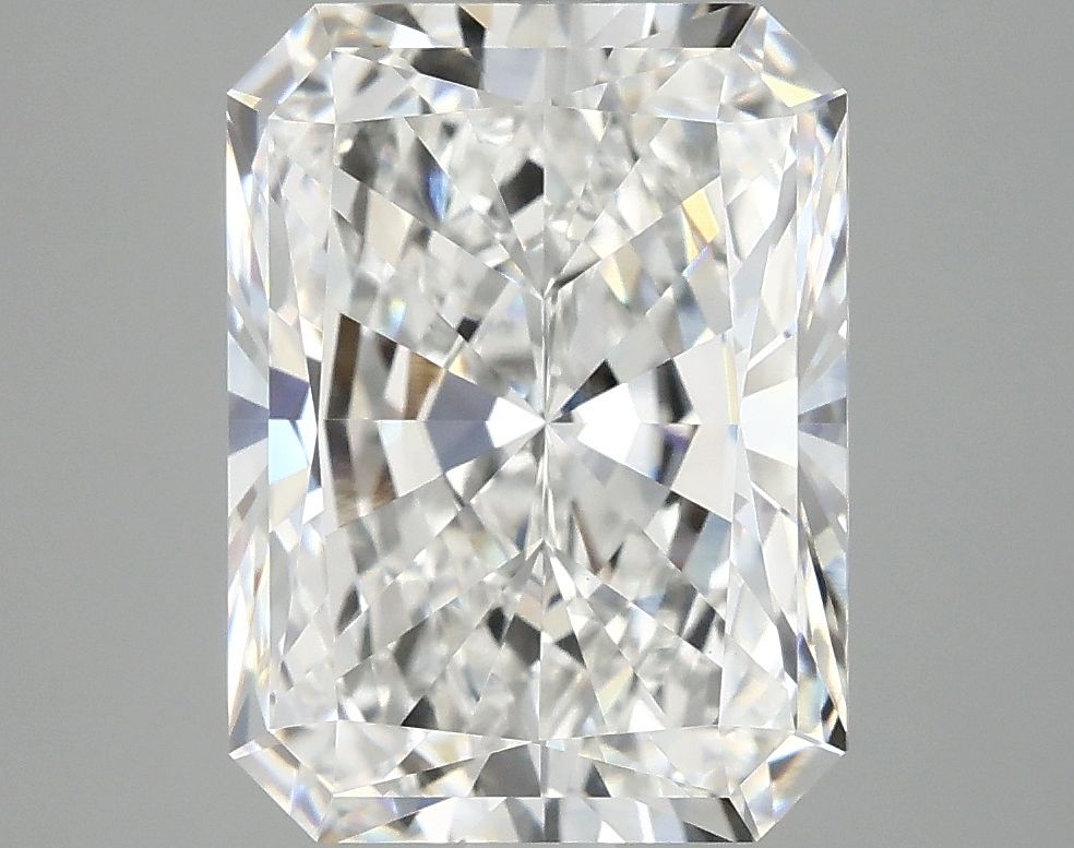 4.82 ct. radiant Lab Grown Diamond front image