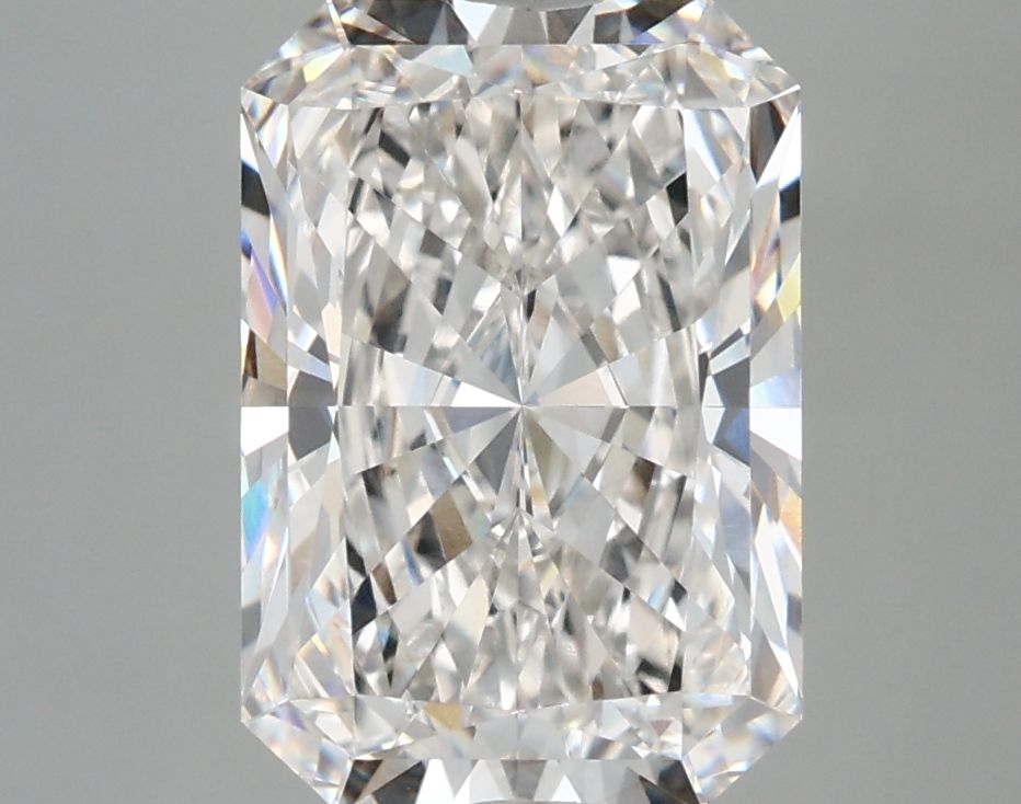 3.77 ct. radiant Lab Grown Diamond front image