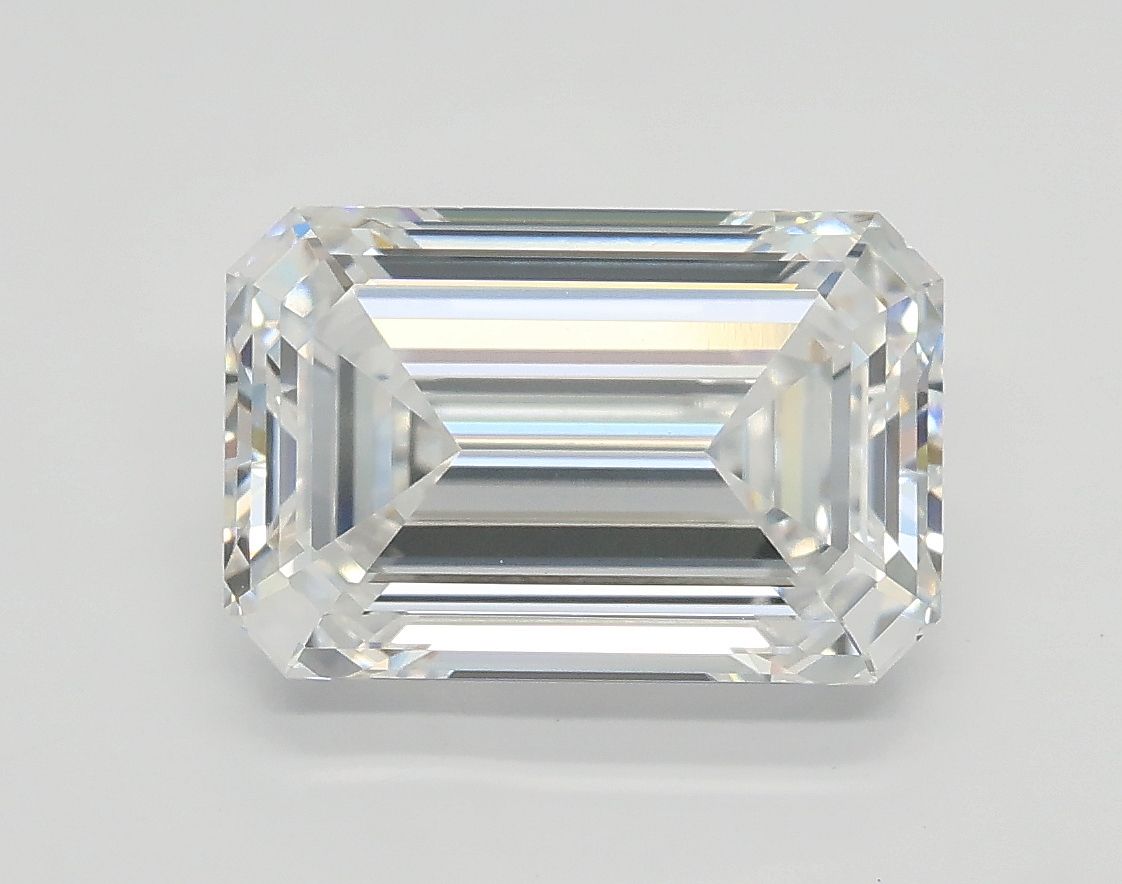 2.56 ct. emerald Lab Grown Diamond front image