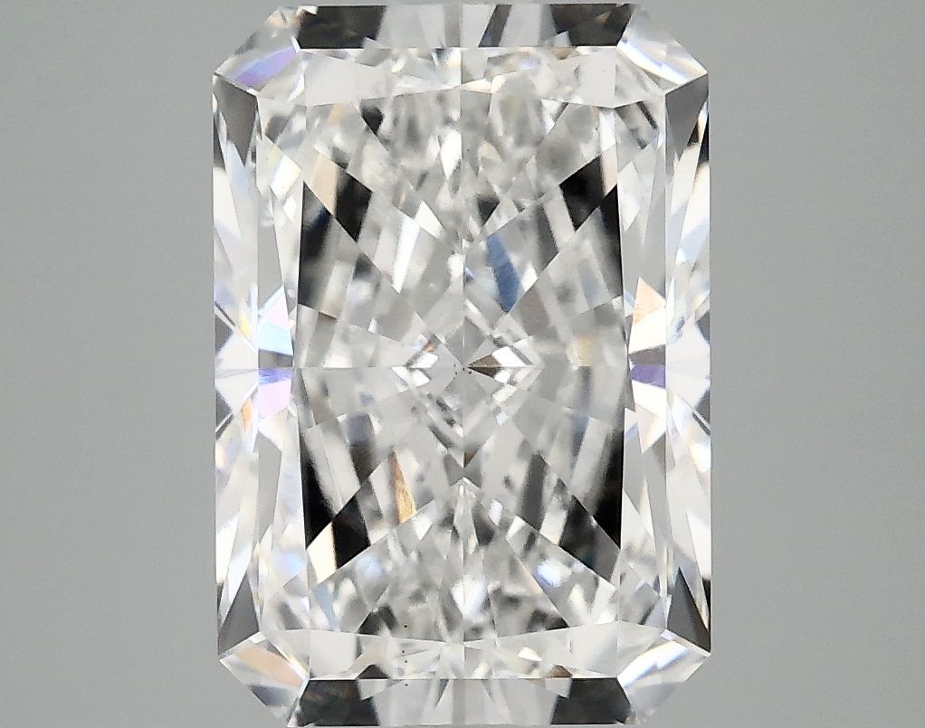 4.76 ct. radiant Lab Grown Diamond front image