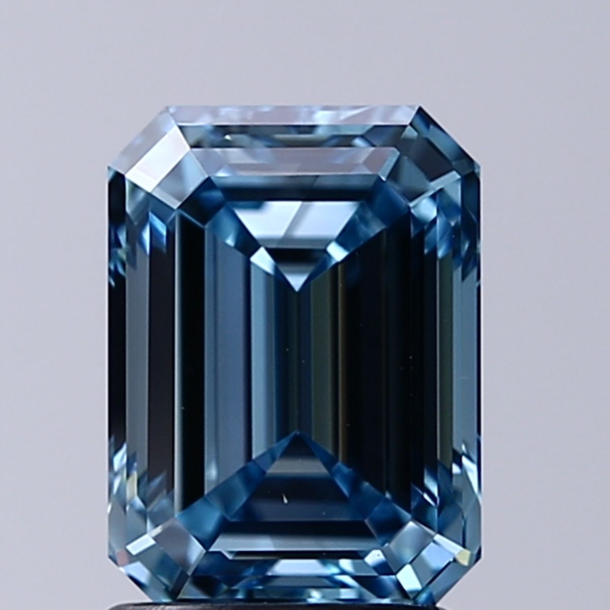 2.02 ct. emerald Lab Grown Diamond front image