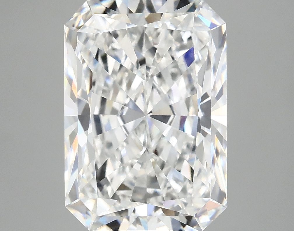 4.99 ct. radiant Lab Grown Diamond front image