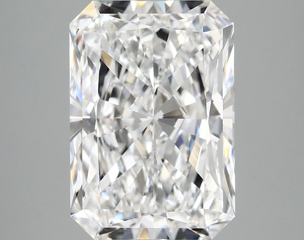 4.05 ct. radiant Lab Grown Diamond front image