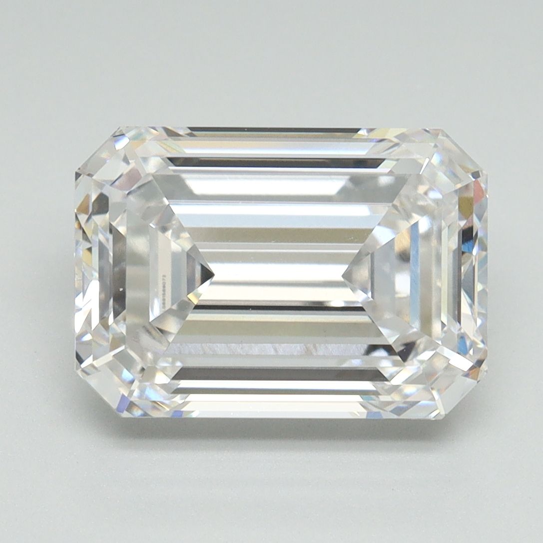 4.52 ct. emerald Lab Grown Diamond front image