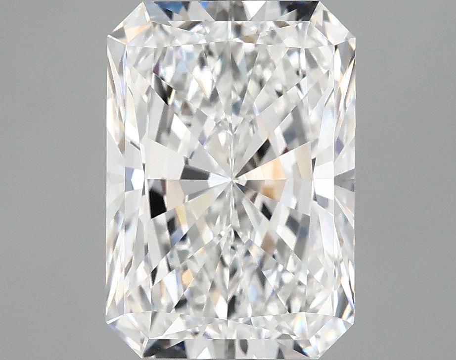 3.86 ct. radiant Lab Grown Diamond front image