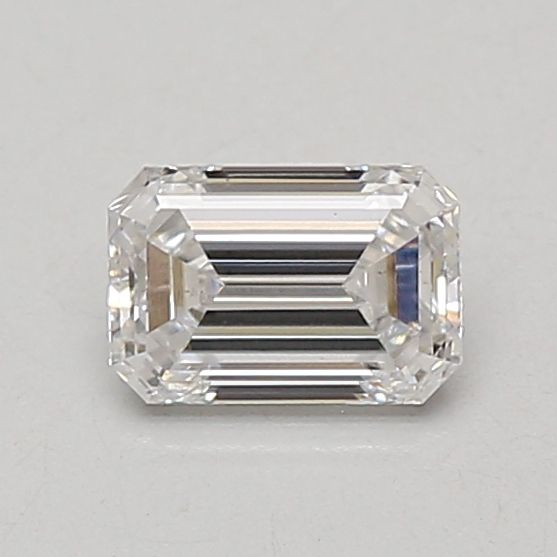 0.7 ct lab-grown Emerald Diamond