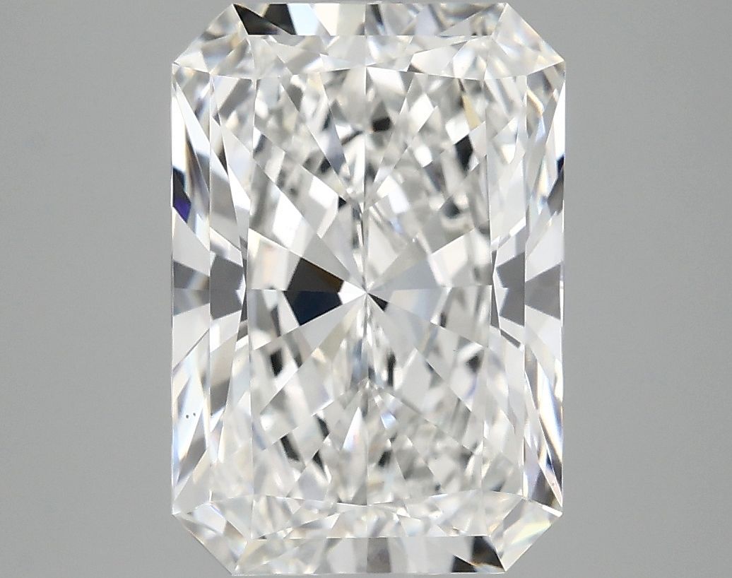 4.31 ct. radiant Lab Grown Diamond front image