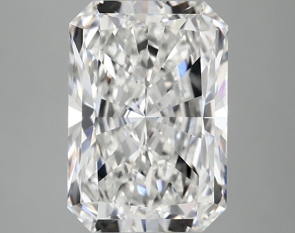 3.82 ct. radiant Lab Grown Diamond front image