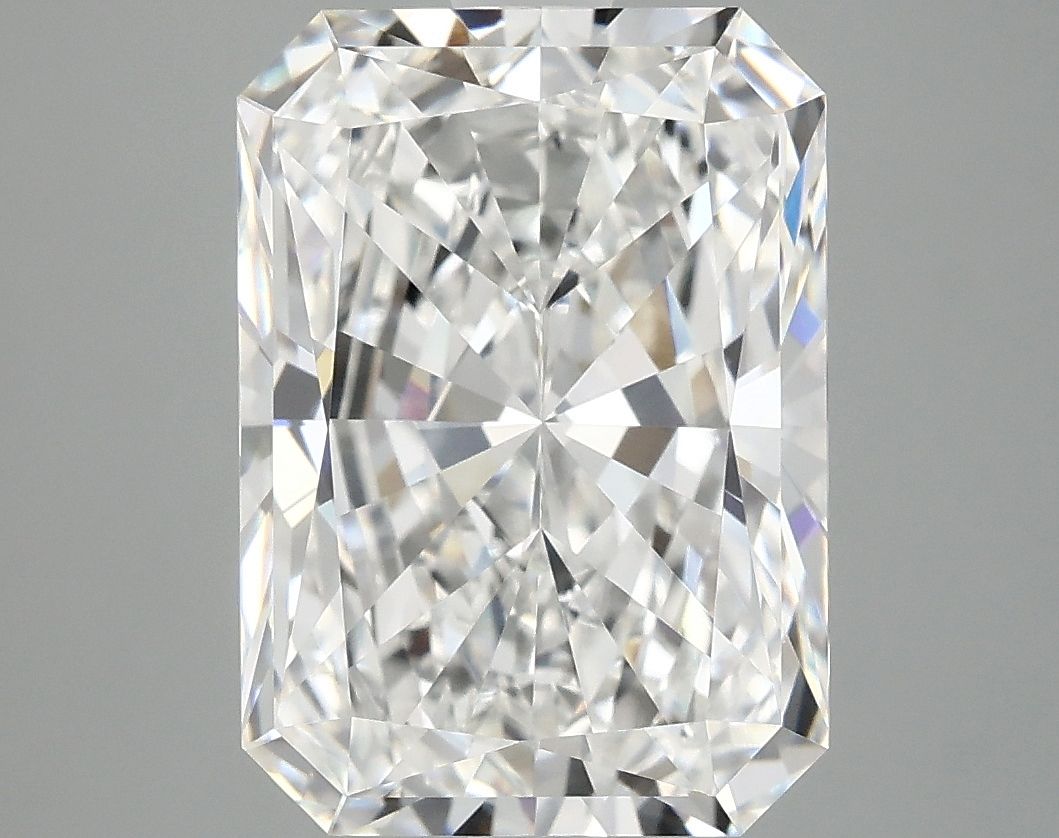 5.07 ct. radiant Lab Grown Diamond front image
