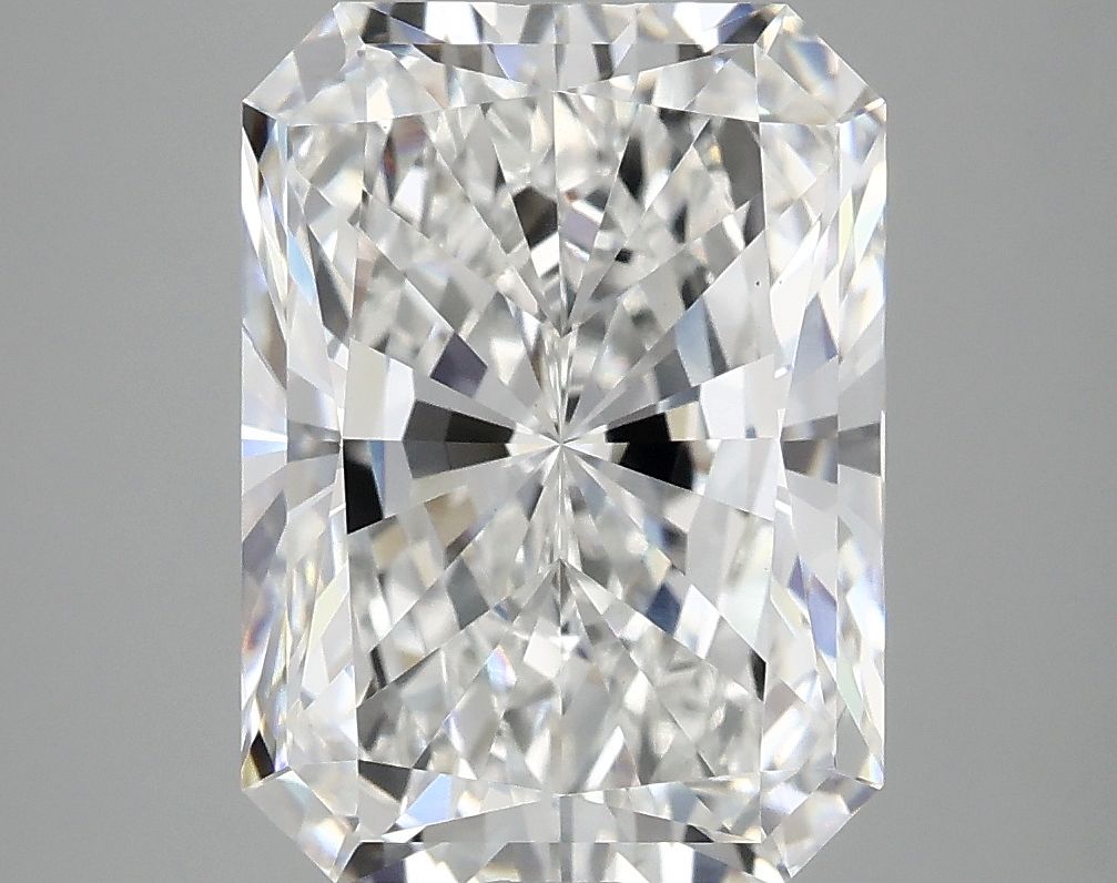4.94 ct. radiant Lab Grown Diamond front image