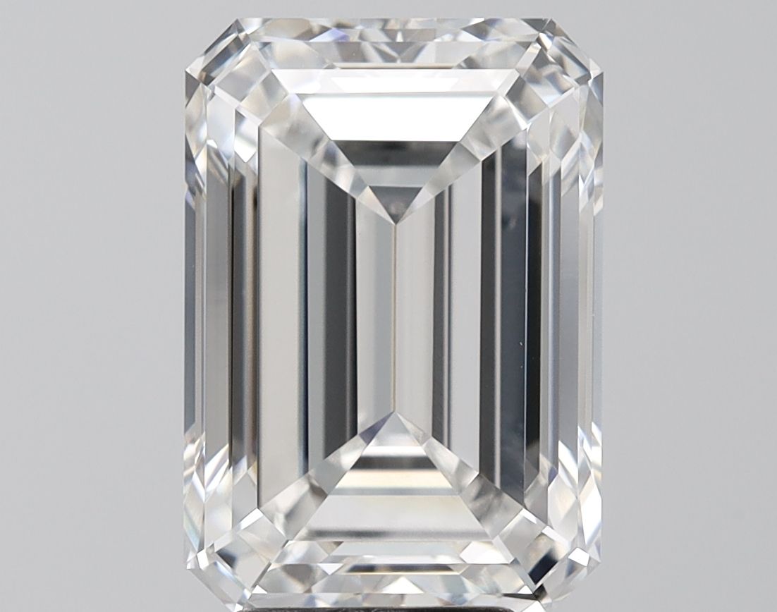 Diament LG szmaragdowy, 6.37 ct, E, VVS1