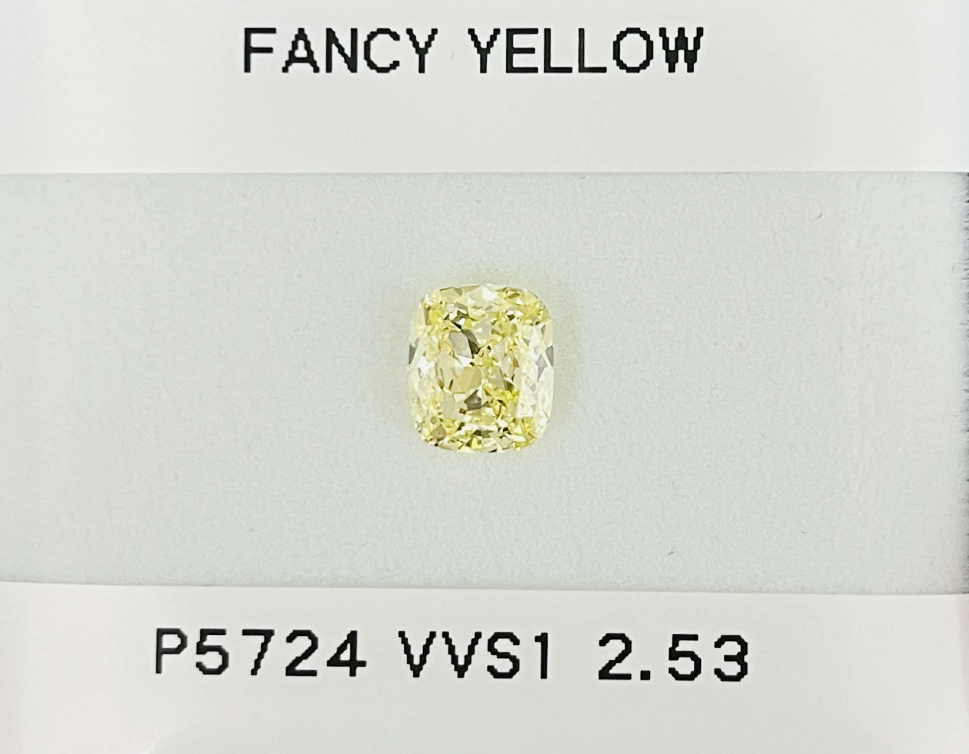 2.53 ct Cushion Brilliant diamond
