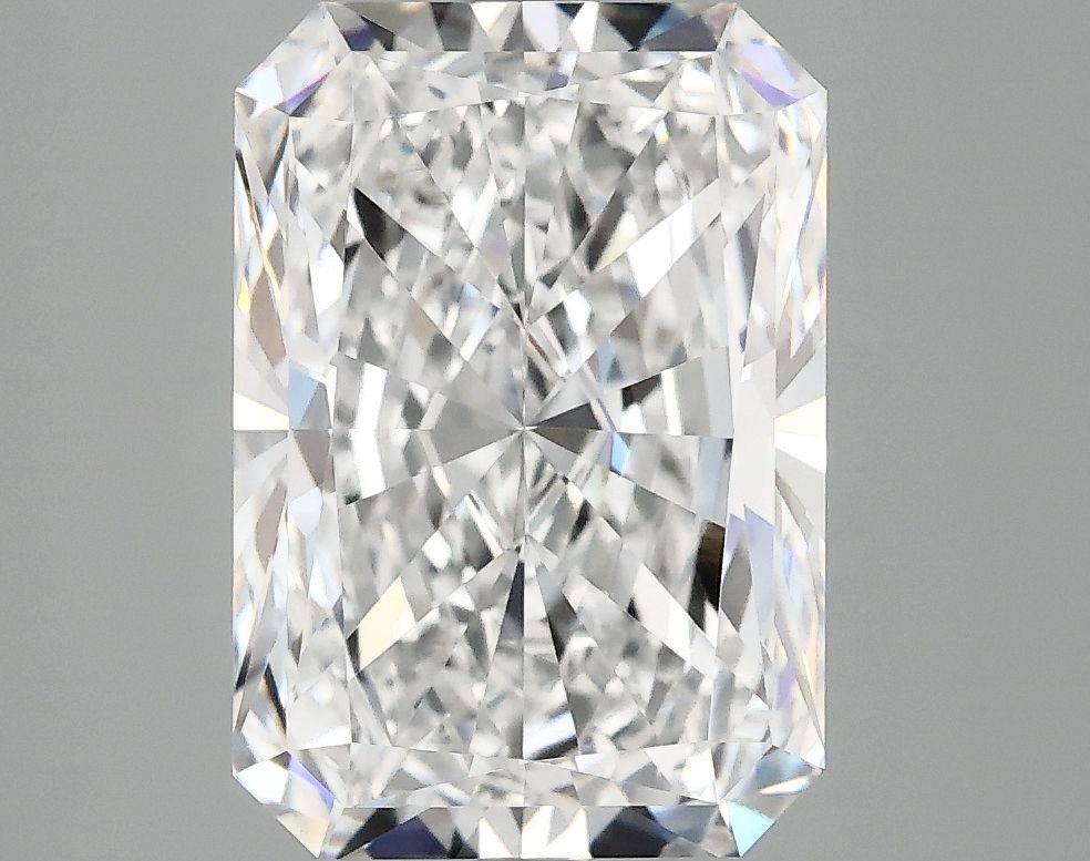 4.26 ct. radiant Lab Grown Diamond front image