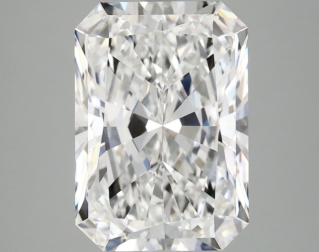 4.99 ct. radiant Lab Grown Diamond front image