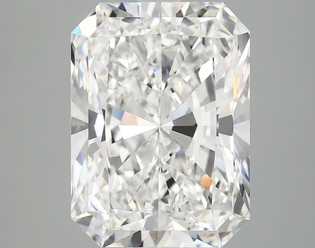 4.90 ct. radiant Lab Grown Diamond front image