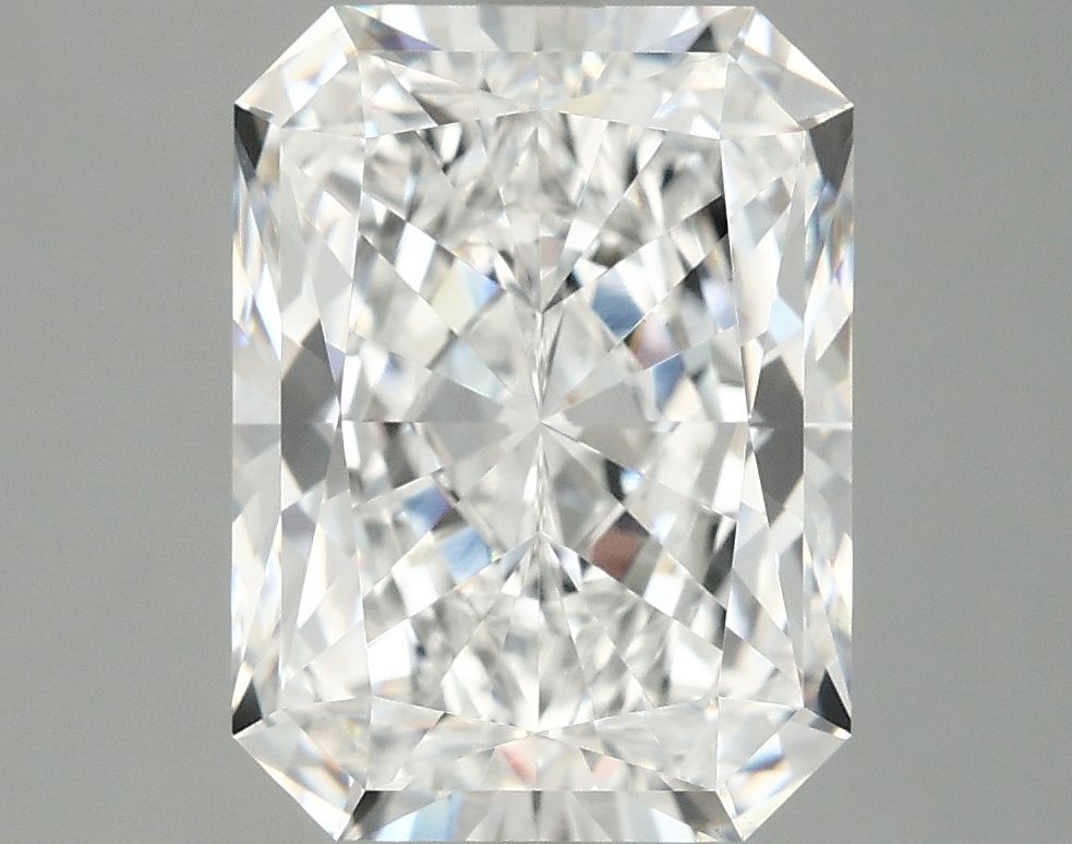 4.83 ct. radiant Lab Grown Diamond front image