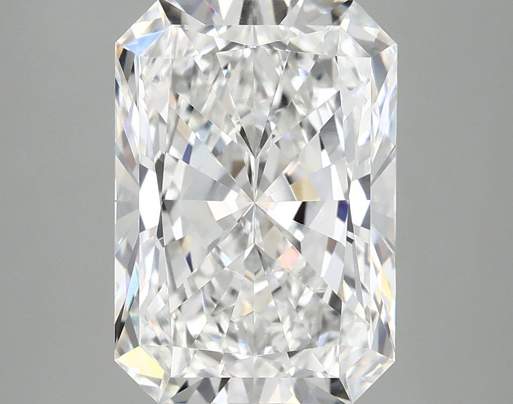 4.03 ct. radiant Lab Grown Diamond front image