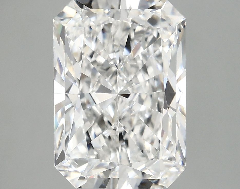 3.85 ct. radiant Lab Grown Diamond front image