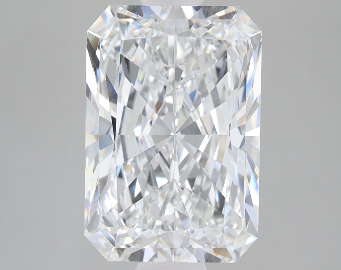 3.87 ct. radiant Lab Grown Diamond front image